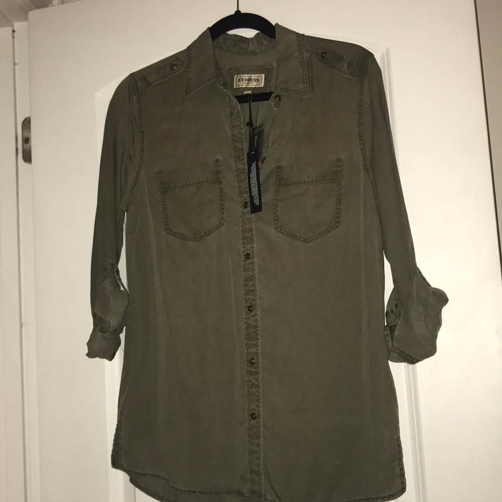 express button up